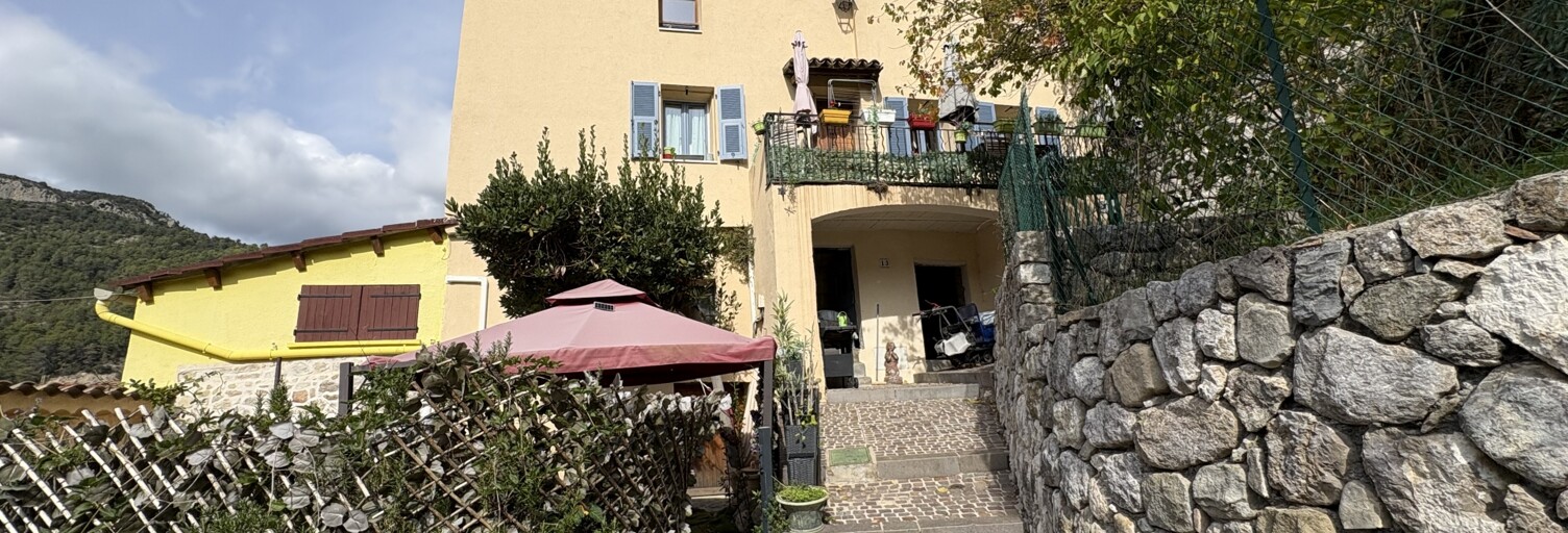 Maison 5 Pièces 97 m² à vendre à Cuébris (06910)