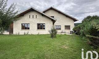 Maison 9 Pièces 186 m² à vendre à Les Fins (25500)