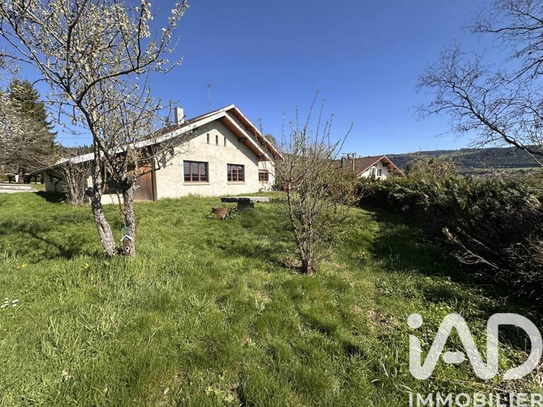 Vente Maison/villa 9 pièces — photo 1