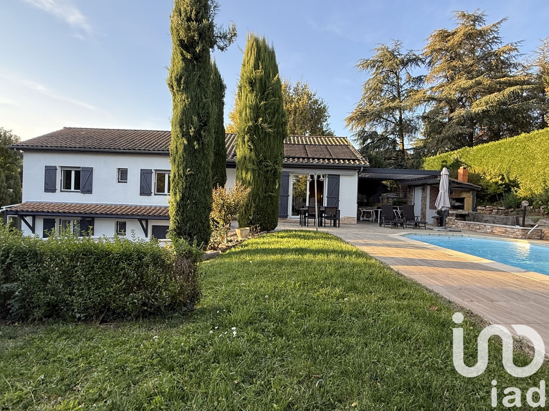 Ecully - 183m² - 7p. - 4ch.