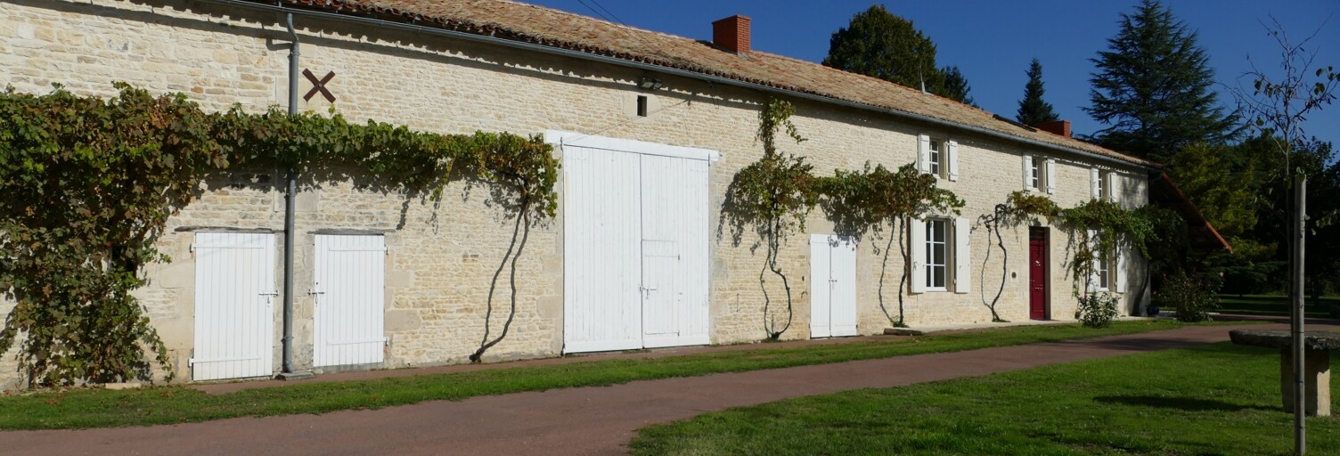 Maison 7 Pièces 290 m² à vendre à Sauzé-entre-Bois (79190)