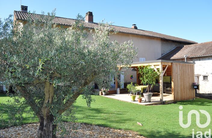 Vente Maison de ville 8 pièces — photo 2