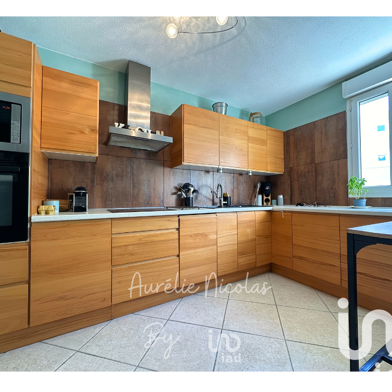 Appartement 4 pièces 230000 €