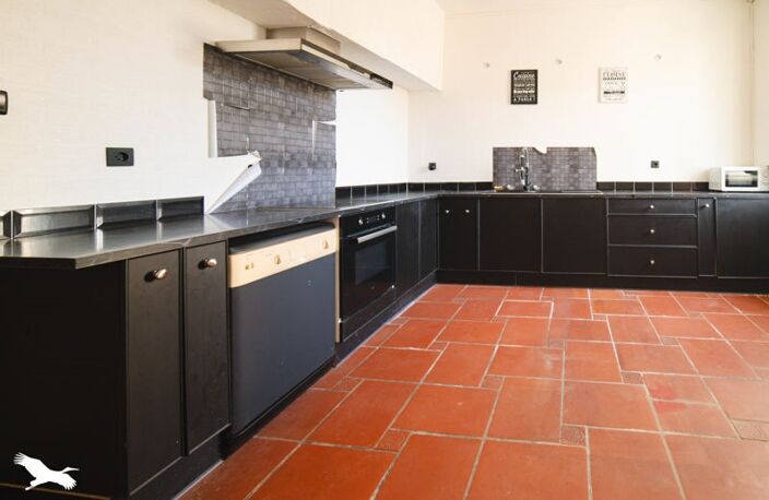 Vente maison 10 pièces 249 m² Plougonven (29640) — photo 2