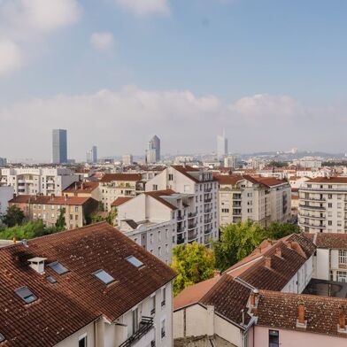 Appartement 3 pièces 343200 €