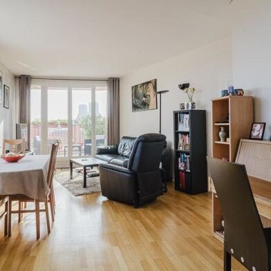 Appartement 3 pièces 343200 €