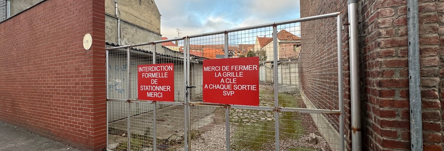 Garage  332 m² à vendre à Béthune (62400)