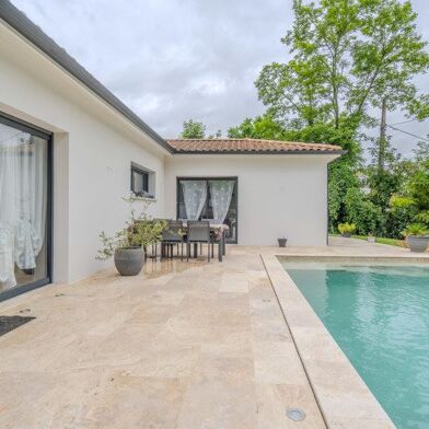 Maison 6 pièces 554910 €