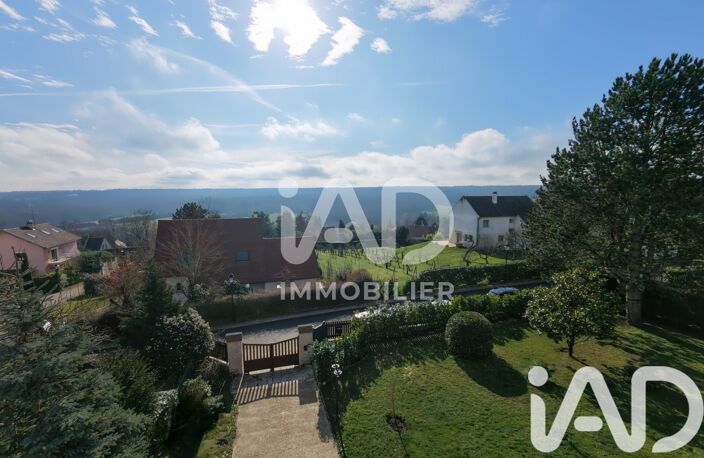 Vente Maison/villa 8 pièces — photo 2