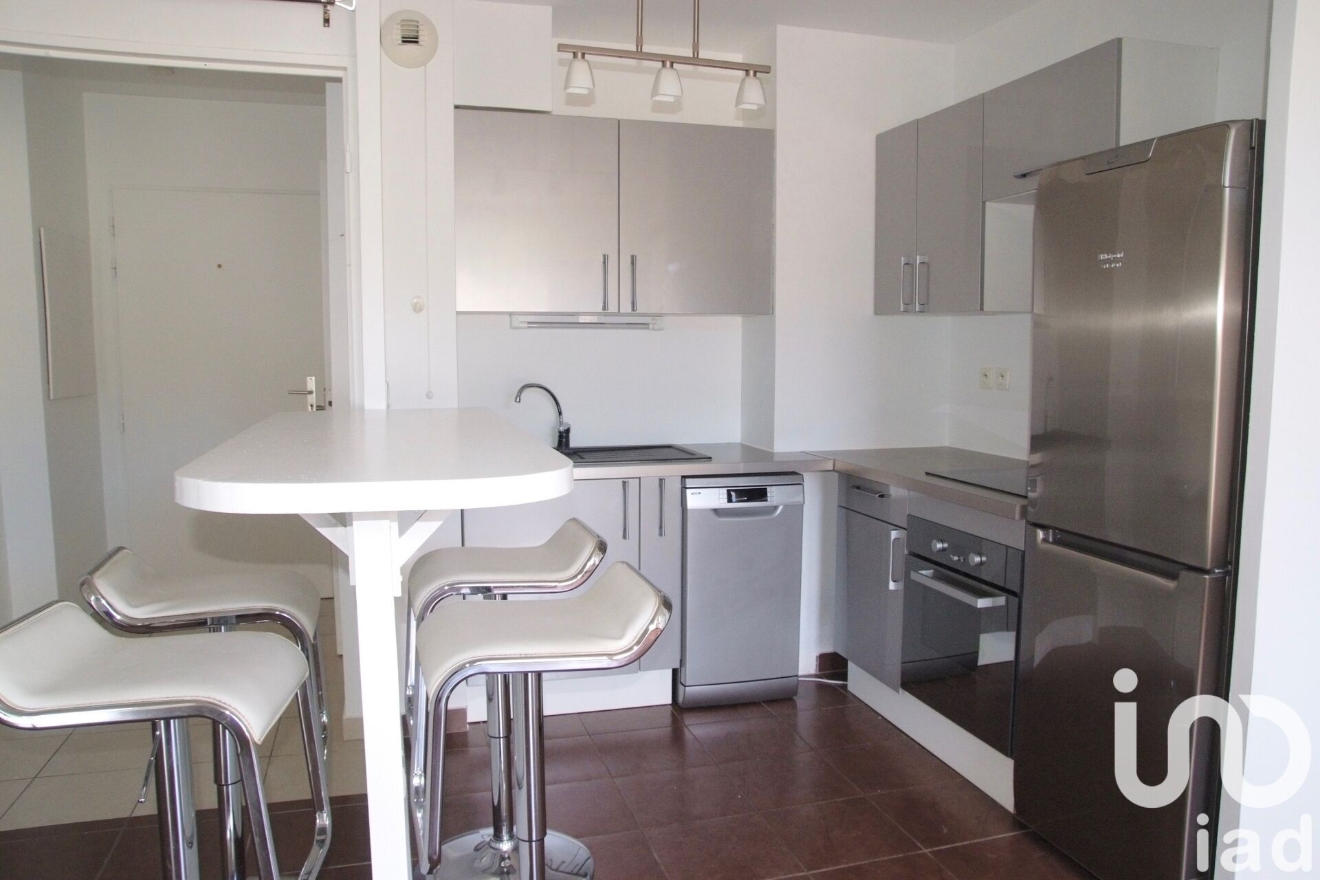 Vente Appartement 2 pièces - Photo 2