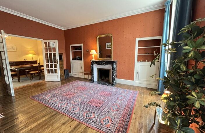 Vente maison 13 pièces 225 m² Bourges (18000) — photo 2
