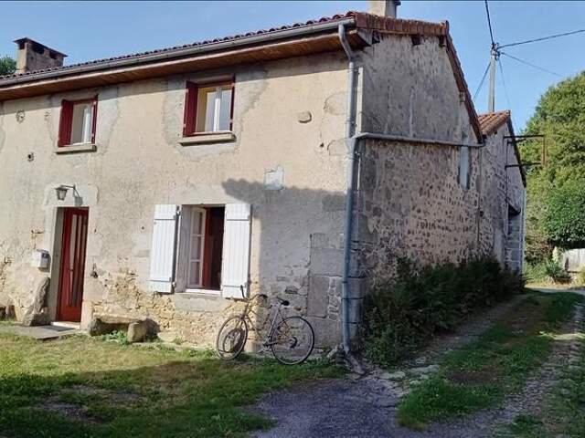Maison de bourg de 4 pièces principales — photo du bien