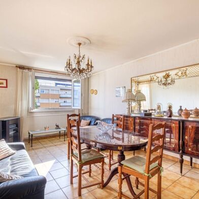 Appartement 4 pièces 169087 €