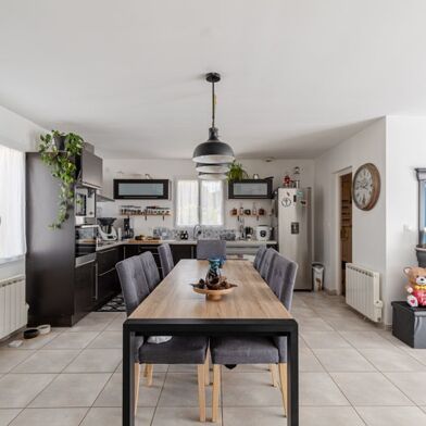 Maison 6 pièces 220920 €