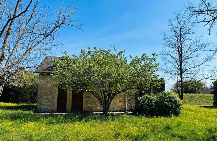 Maison en pierre de 8 pièces principales — photo 2