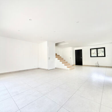 Maison 5 pièces 298000 €