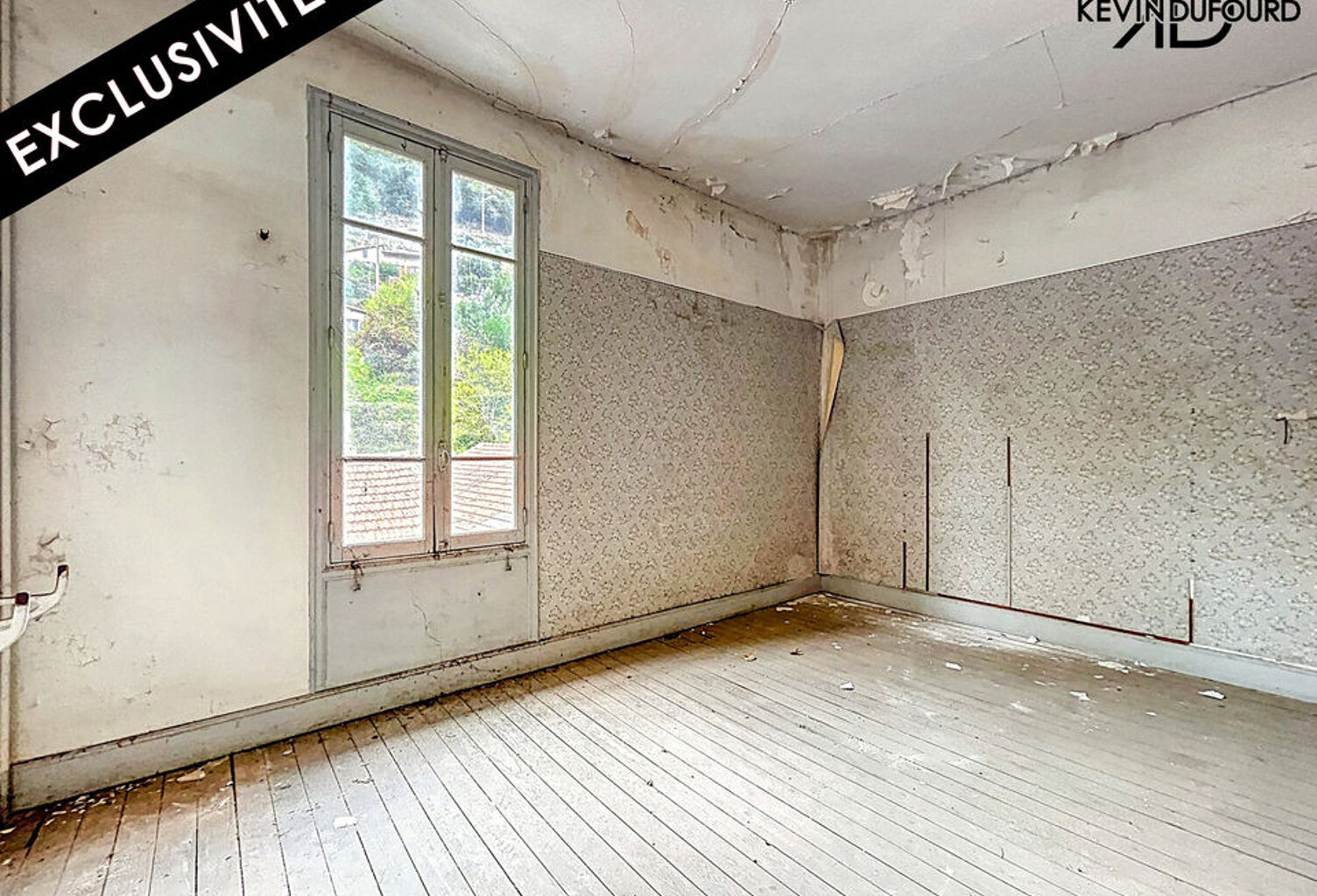 Studio A RENOVER 25m² à VALS LES BAINS — photo 1