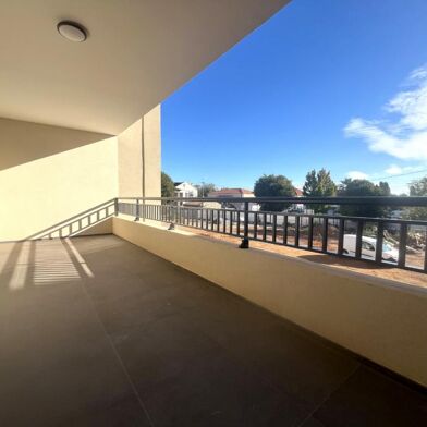 Appartement 3 pièces 885 €