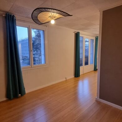 Appartement 4 pièces 250000 €