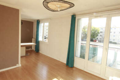 Appartement 4 pièces 240000 €