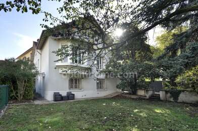 Maison 10 pièces 1090000 €