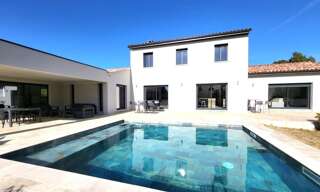 Maison 8 Pièces 211 m² à vendre à Uchaux (84100)