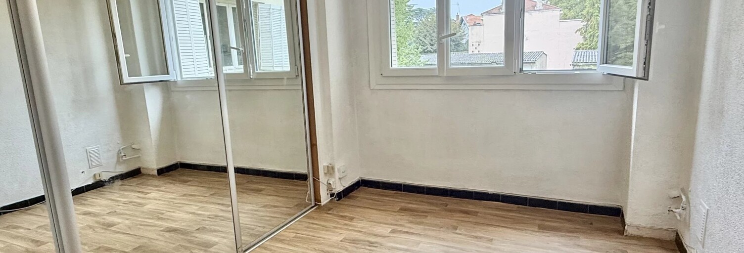 Bureau 2 Pièces 20 m² à louer à Bron (69500)