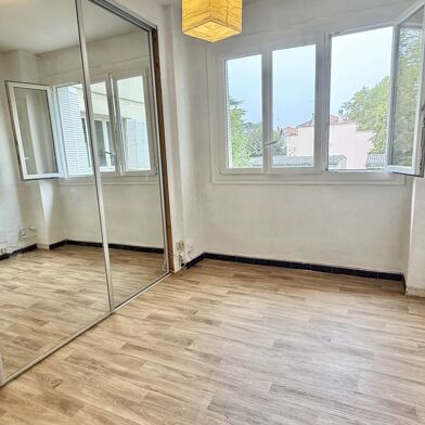 Bureau 2 pièces 500 €