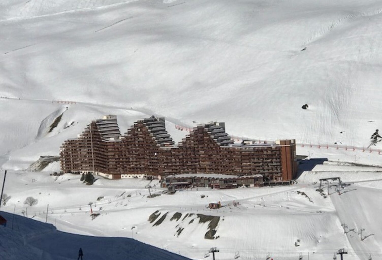 Appartement à vendre 1 pièces LA MONGIE (65) avec balcon, cellier et casier à ski — photo 1