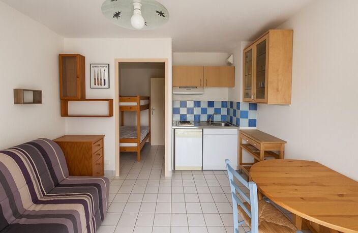 SAINT NIC - vente à 100 m de la plage - appartement T2 bis de 20 m² habitable - Tarasse — photo 3