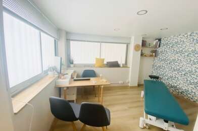Commerce 25 pièces 555000 €