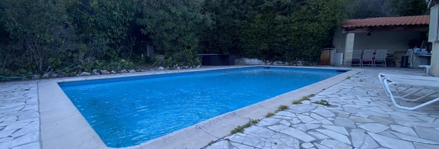 Maison 5 Pièces 135 m² à vendre à Saint-Jeannet (06640)