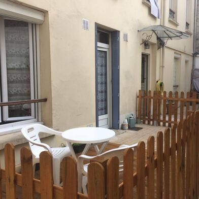 Appartement 1 pièces 860 €