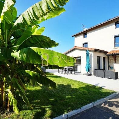Maison 5 pièces 389000 €