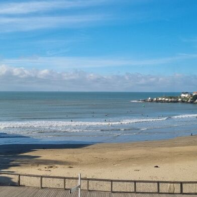 Appartement 2 pièces 808 €