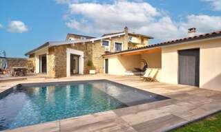 Maison 5 Pièces 222 m² à vendre à Beauvallon (69700)