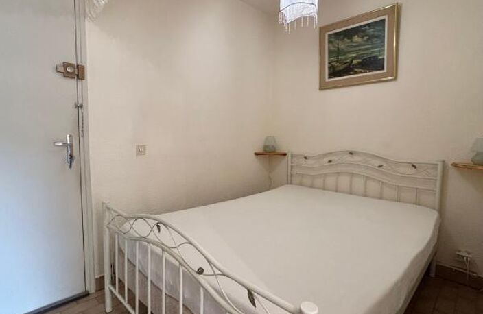 Appartement avec coin nuit et terrasse — photo 5