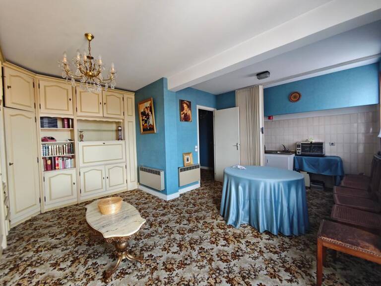 Appartement À Vendre — photo 1