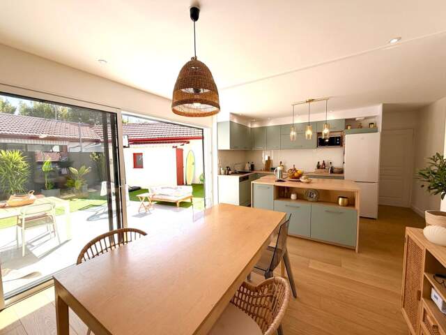 Appartement À Vendre — photo du bien