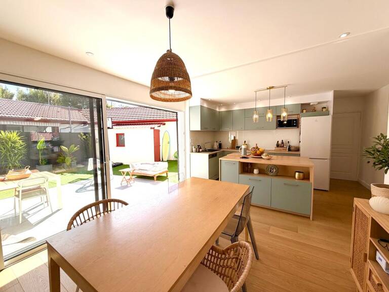 Appartement À Vendre — photo 1