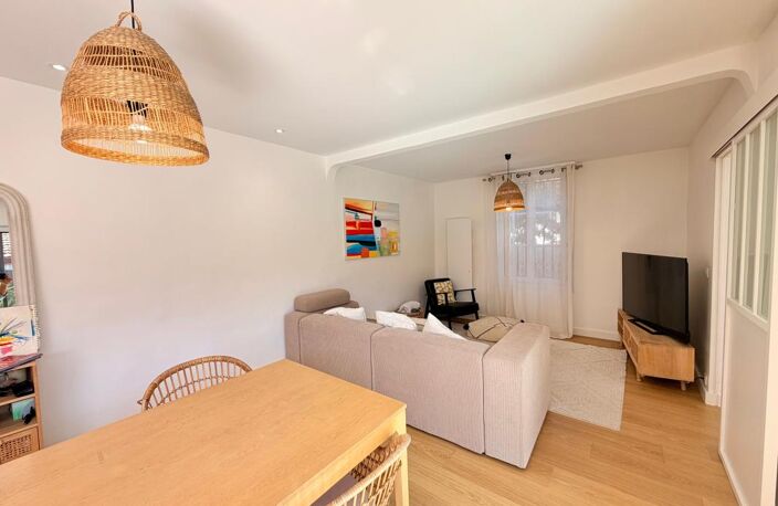 Appartement À Vendre — photo 2