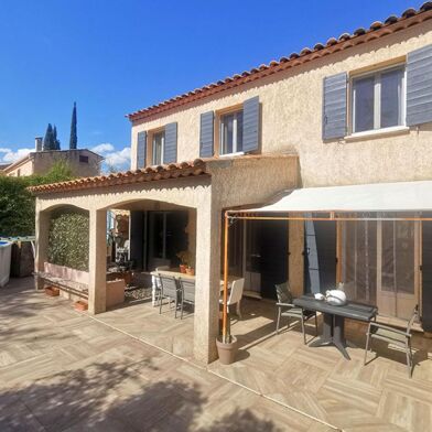 Maison 6 pièces 434600 €