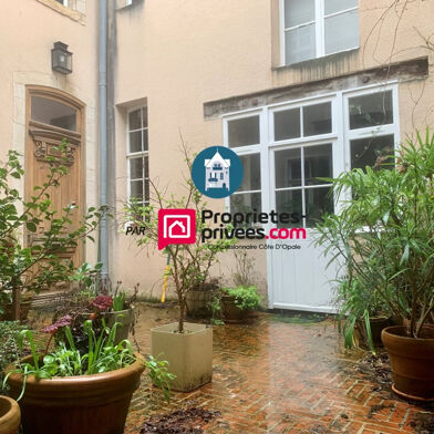 Maison 10 pièces 584000 €