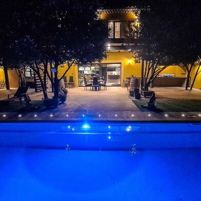 Maison 12 pièces 999900 €