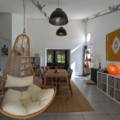 Maison 8 pièces 411000 €