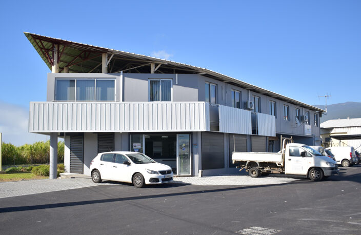Plateau de Bureaux climatisé de 67 m2 - Saint-Benoît — photo 5