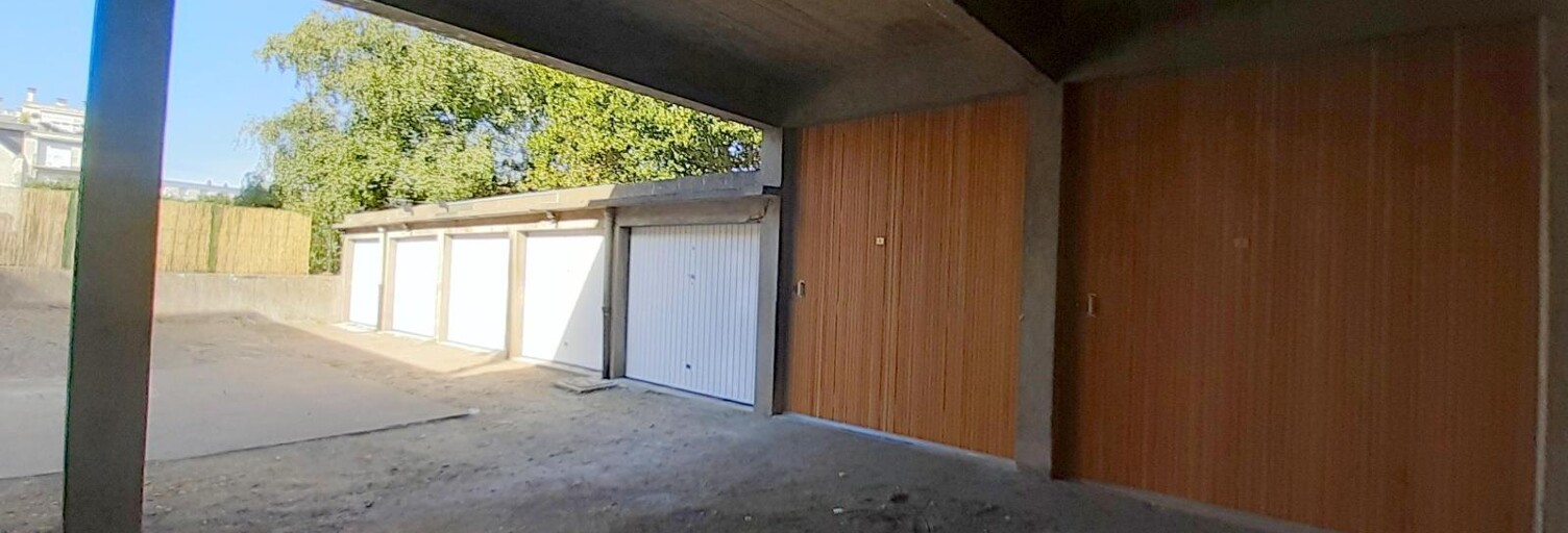 Garage   m² à louer à Tours (37000)