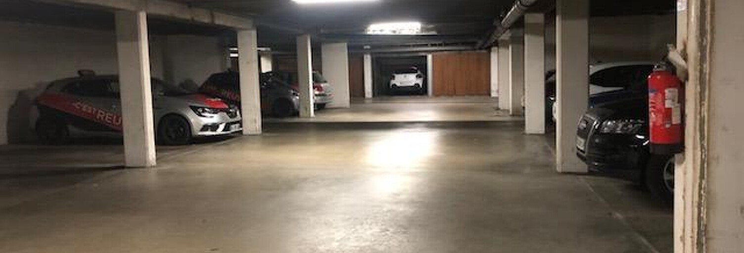 Garage   m² à louer à Châteauroux (36000)