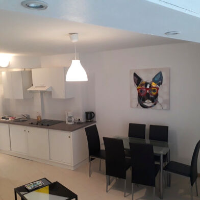 Appartement 3 pièces 221000 €