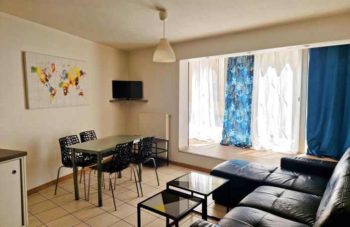 Toulon Haute-ville, T3 avec 2 chambres — photo 2